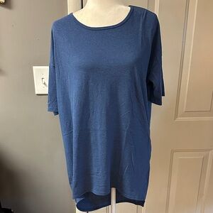 LuLaRoe Women's Short Sleeve Tee in Deep Blue